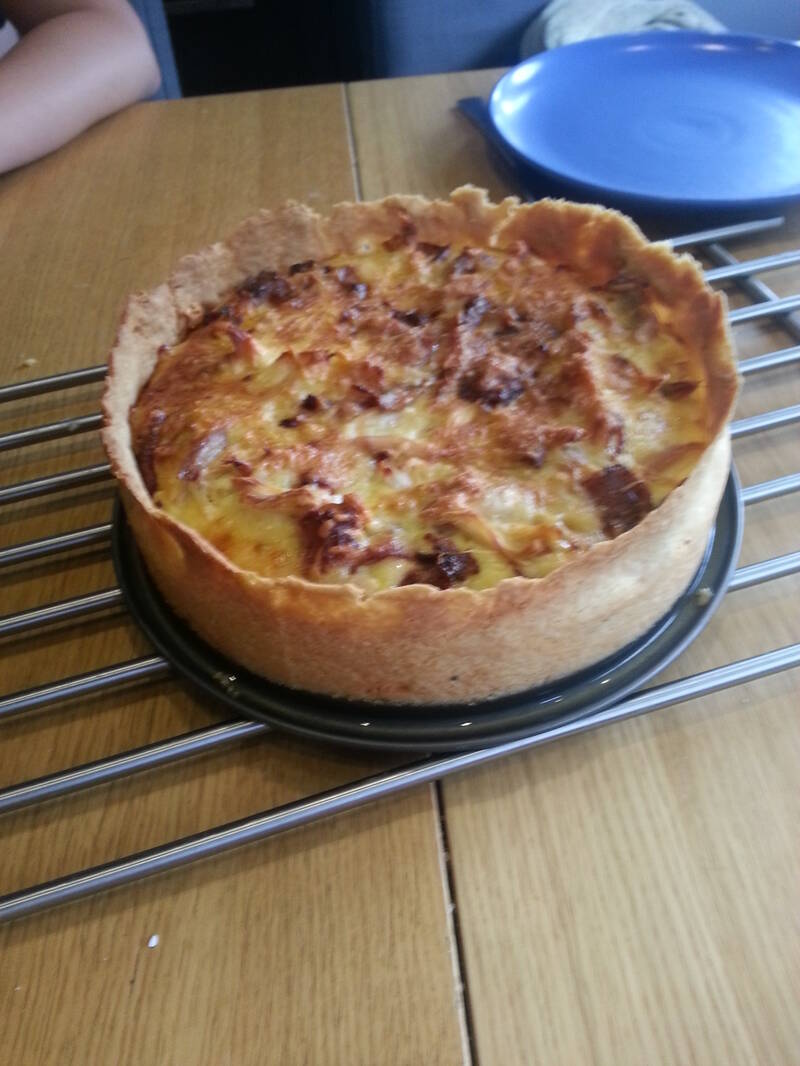 Kyckling- baconpaj men curry smak.